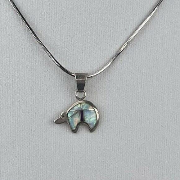 IRR Signed Opal Inlaid Polar Bear Pendant with 16" Snake Chain Necklace - Picture 1 of 10